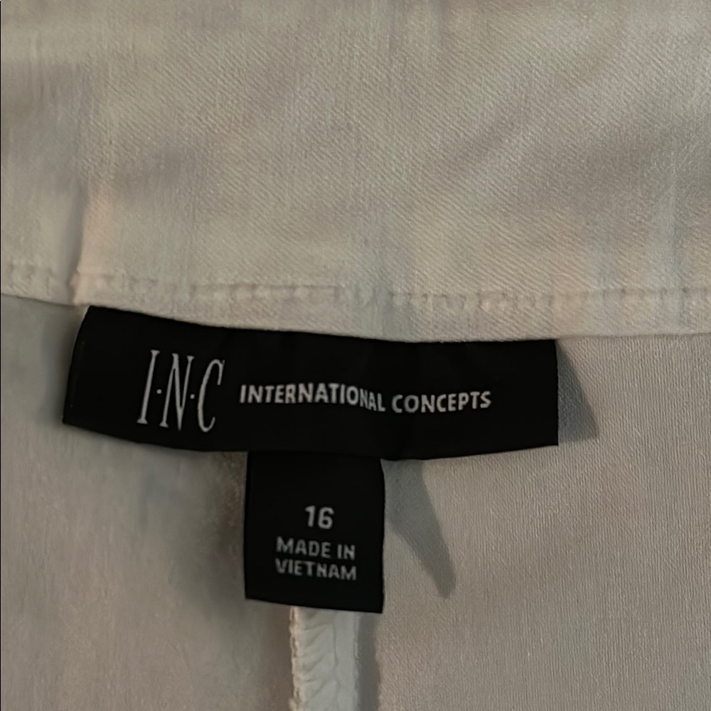 3 pairs of INC White, Navy, and Black Capri/Ankle length pants - Picture 11 of 11